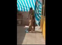 ძაღლი თავის გადამრჩენელ პოლიციელს ჩაეხუტა (ემოციური ვიდეო)