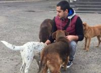 სენაკელი ბიჭები, რომლებიც მიუსაფარ ცხოველებს უანგაროდ ეხმარებიან (ემოციური ვიდეო)